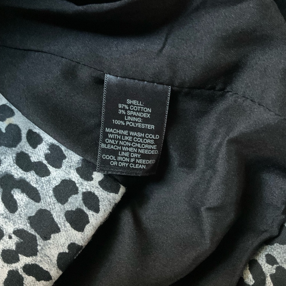 Chic Leopard Print Blazer - Picture 5 of 10